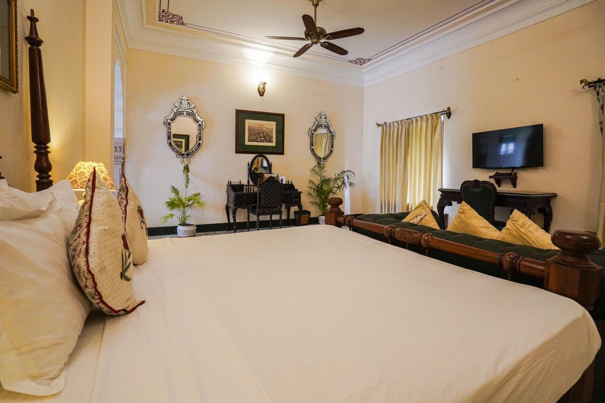 Khas Bagh Hotel Jaipur Ngoại thất bức ảnh
